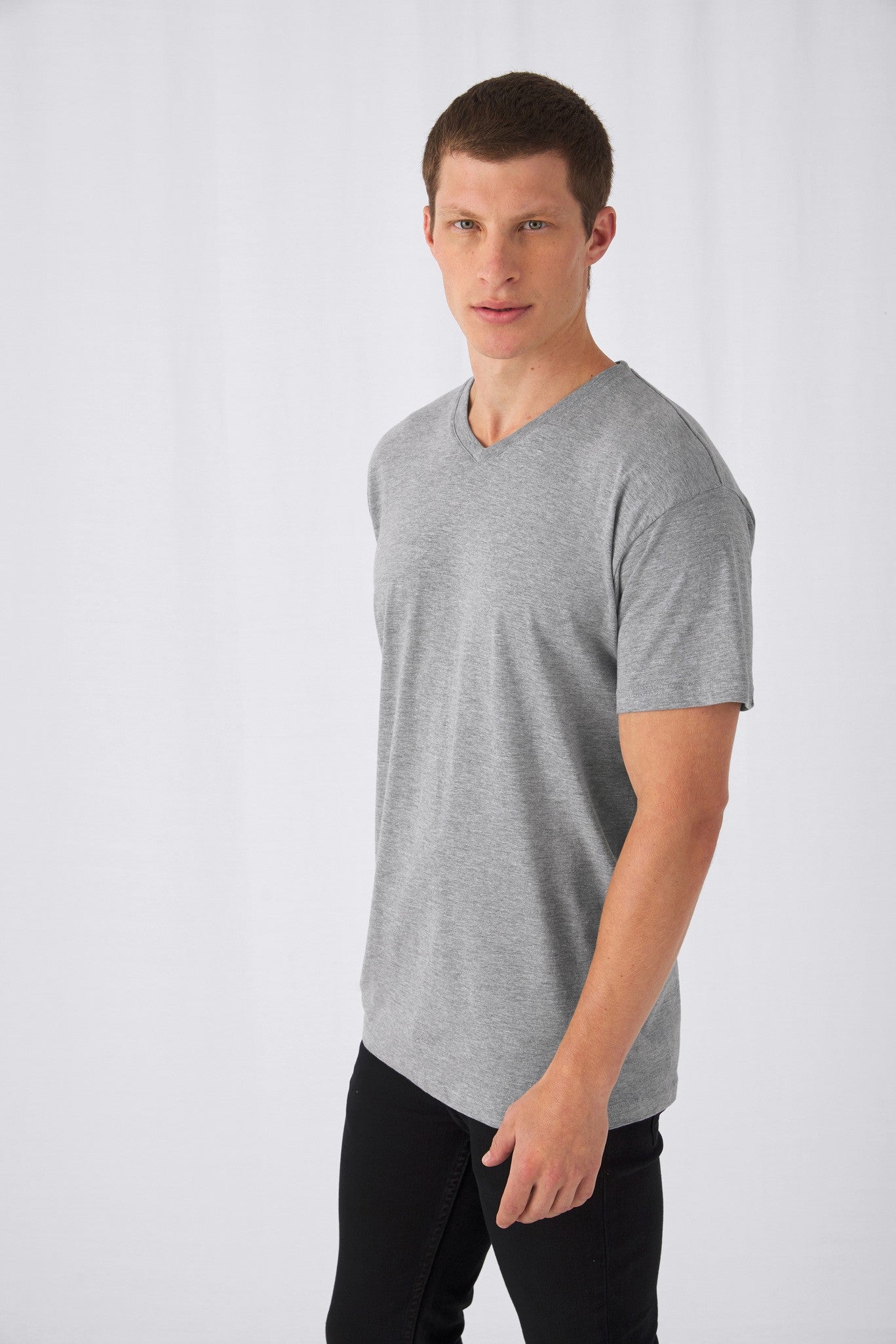 B&C Collection B&C Exact v-neck