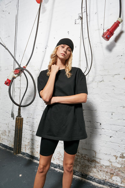 Build Your Brand Women's oversized boyfriend tee