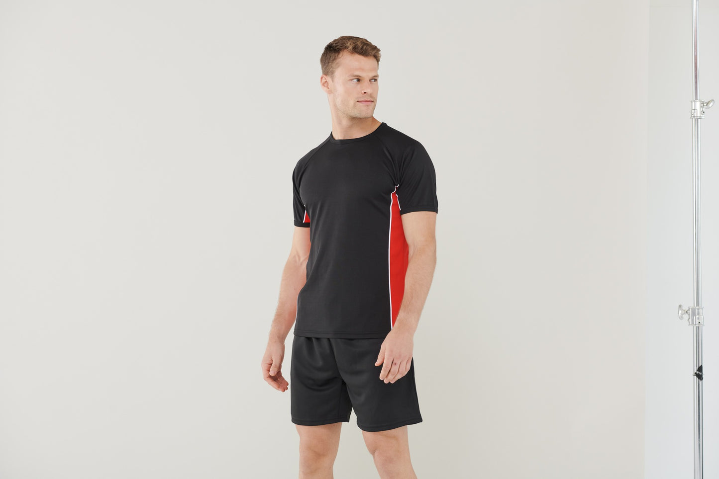 Finden & Hales Performance panel t-shirt