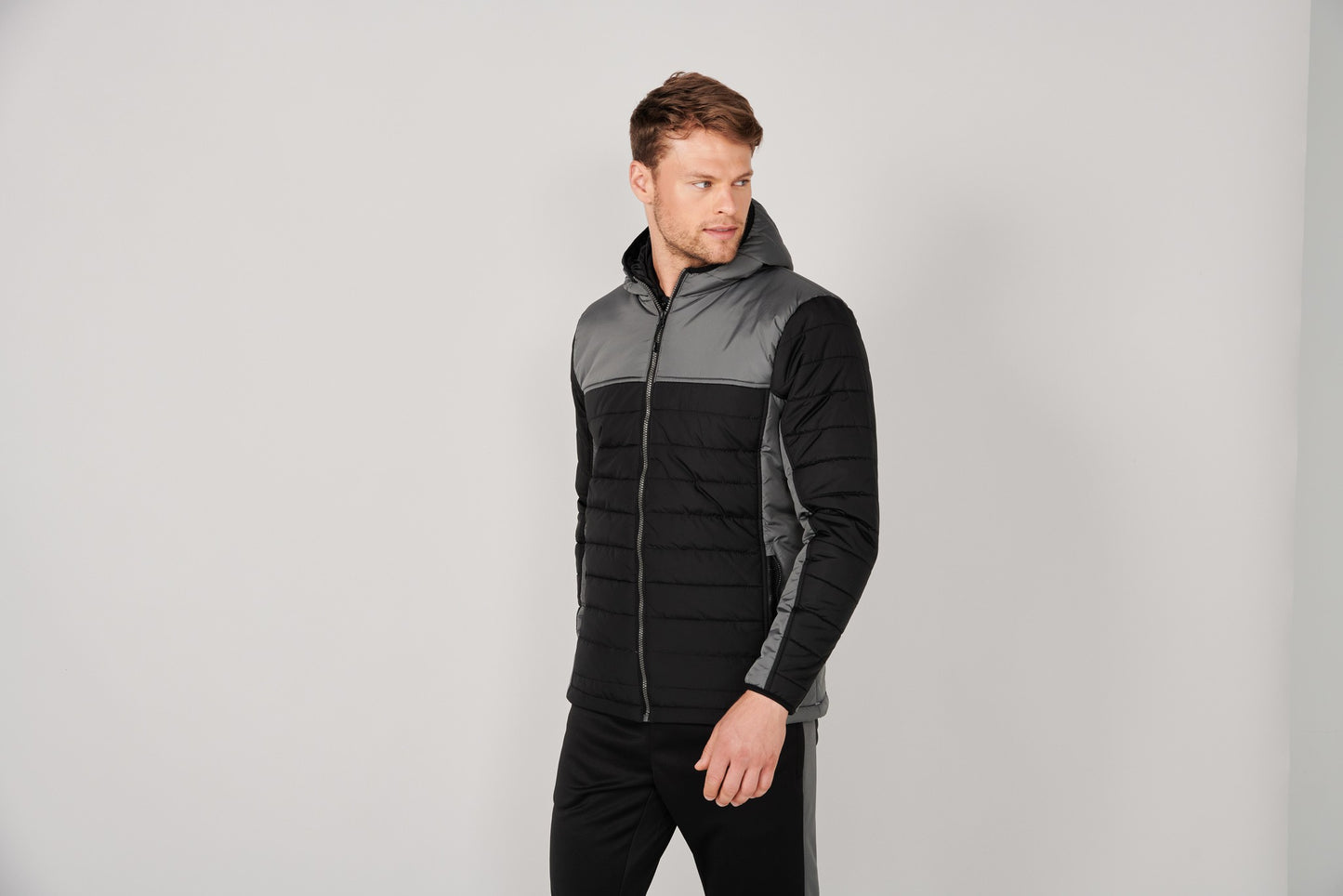 Finden & Hales Hooded contrast padded jacket