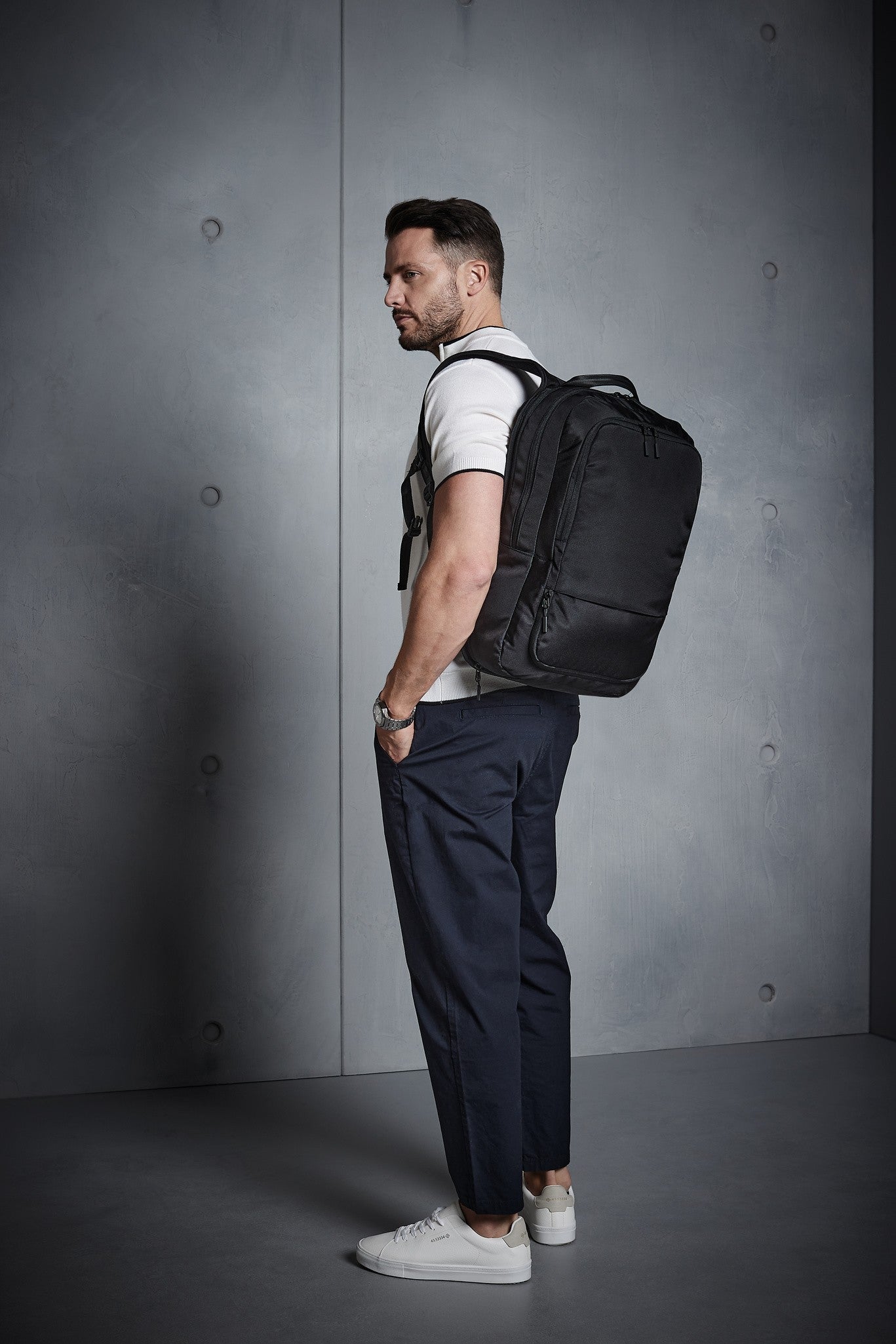 Quadra Pitch black 24 hour backpack