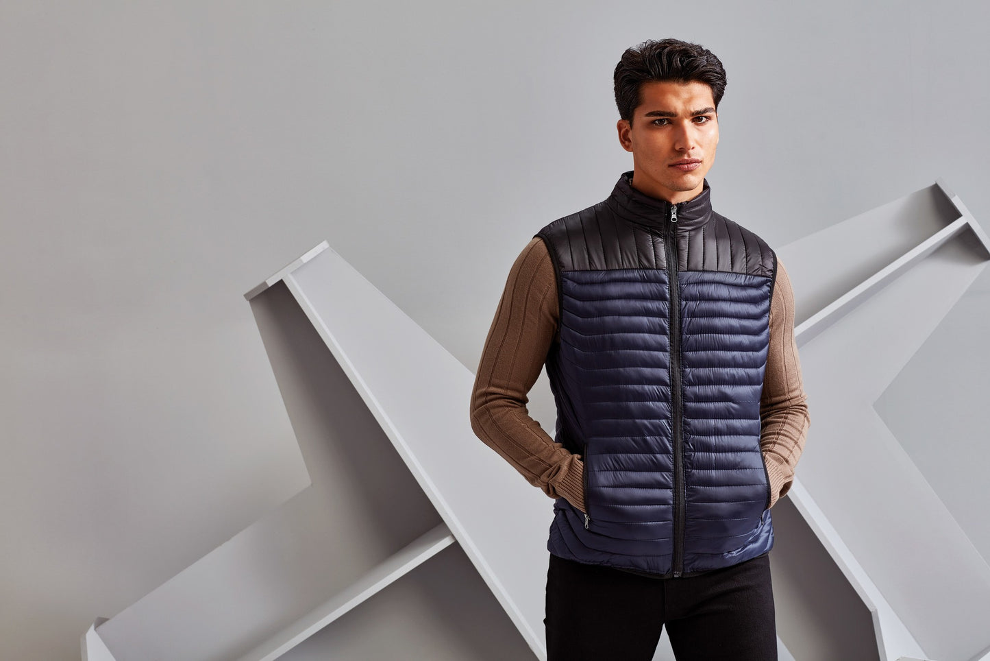 2786 Domain two-tone gilet