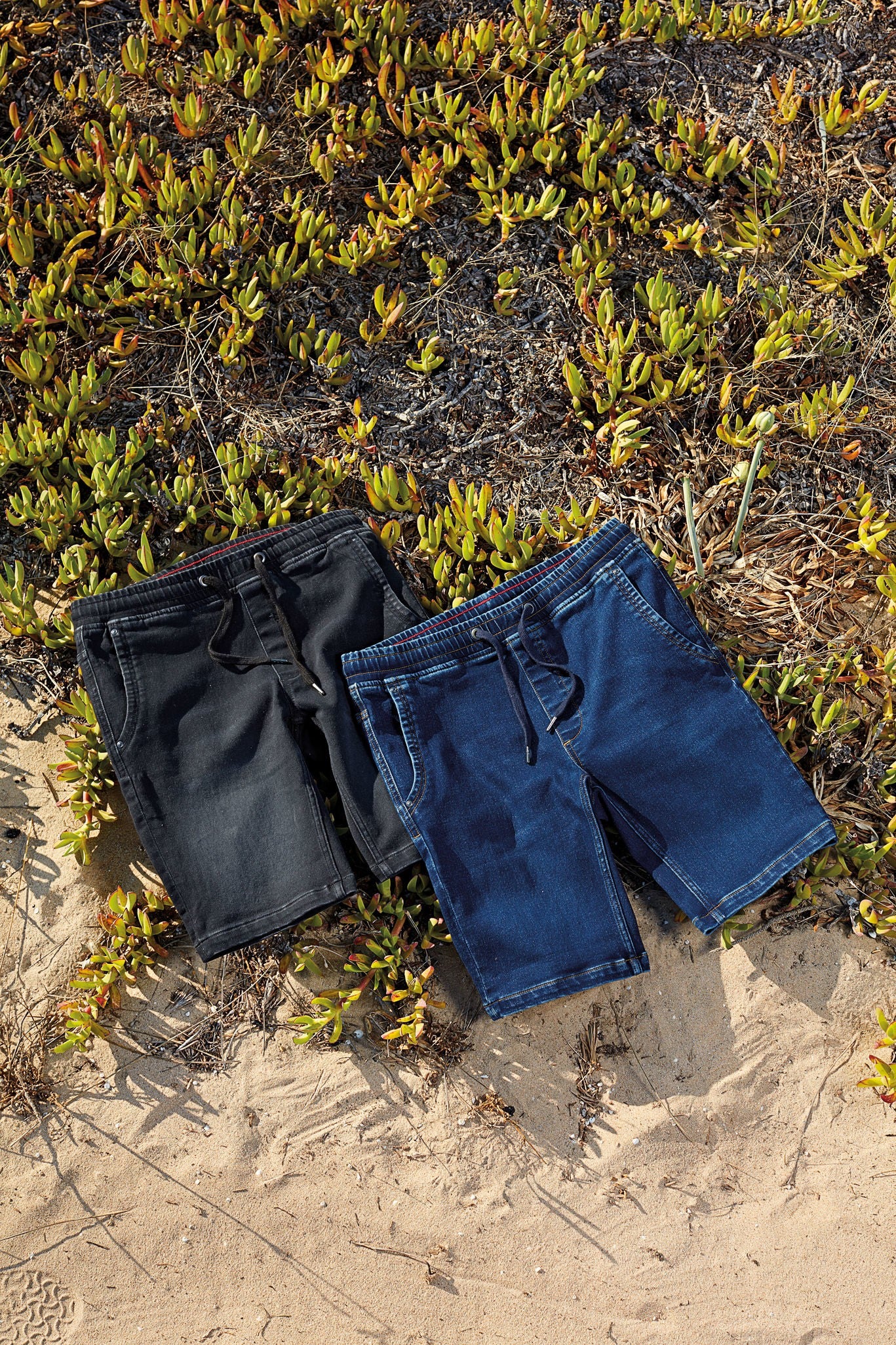 Wombat Men’s denim drawstring shorts